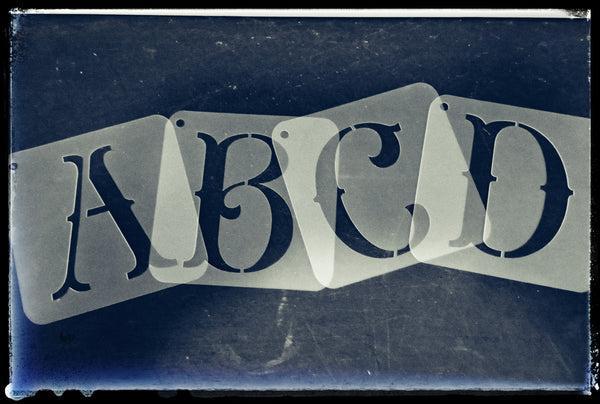 STENCILINI 10X10 CHRISTMAS FONT LETTERE SINGOLE