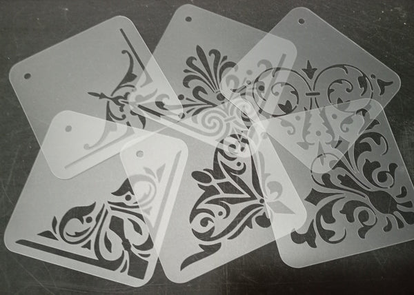 STENCILINI 10X10 ANGOLARI PICCOLI PER TARGHE TAGLIATI SINGOLARMENTE